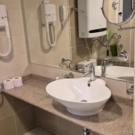 Gondola Luxury 2 * בנסקו